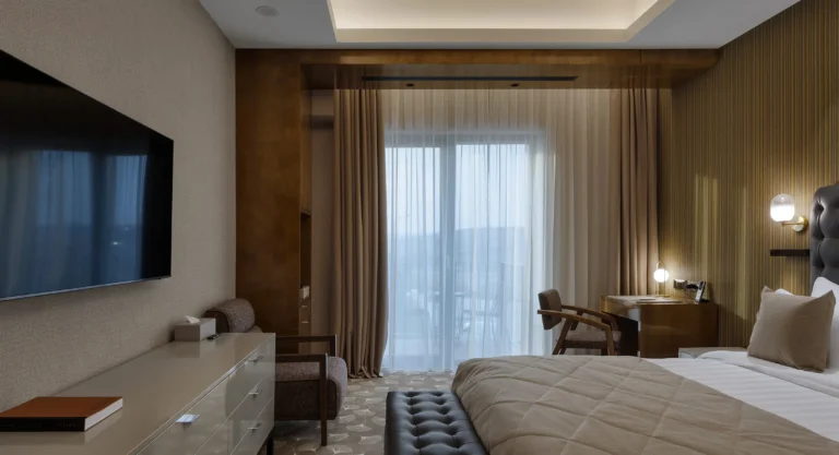 Cameră Deluxe cu balcon